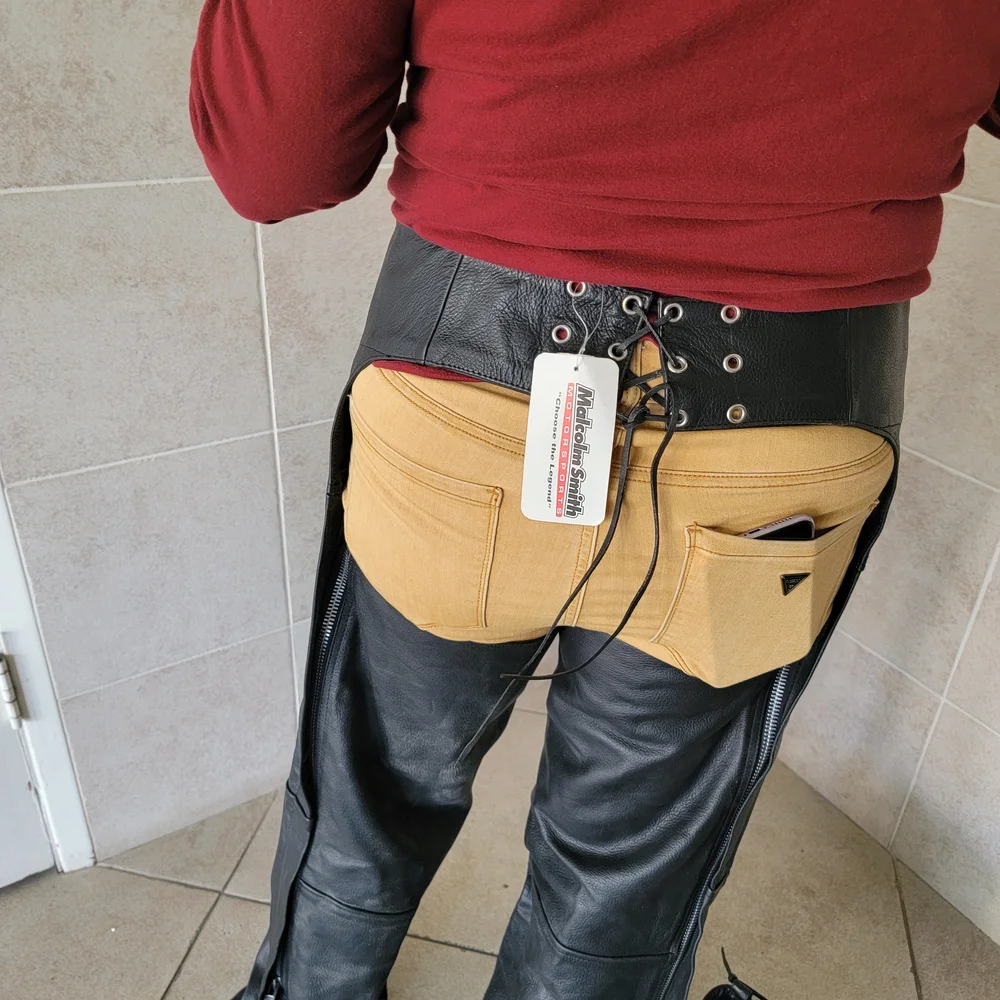 Black Leather Riding Chaps - Picture 3 of 12
